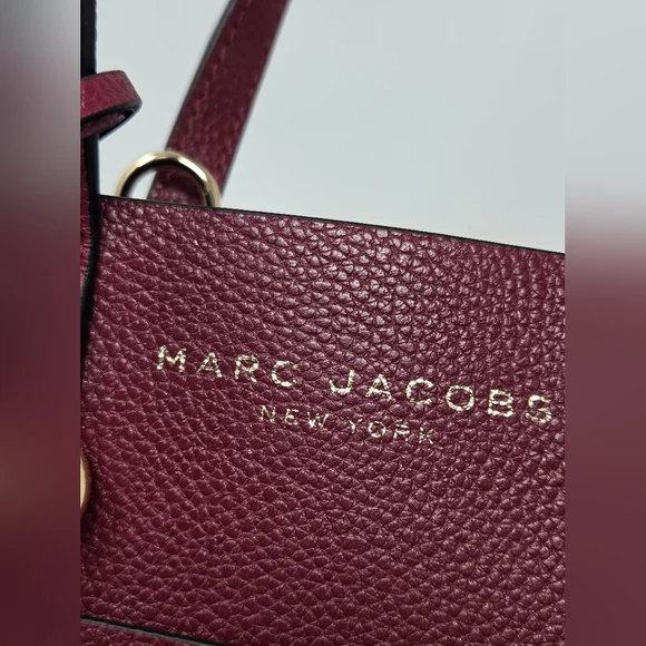 Marc Jacobs Mini Grind Burgundy Tote - Picture 7 of 9